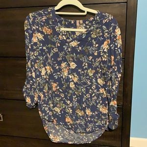 Navy/Floral Top